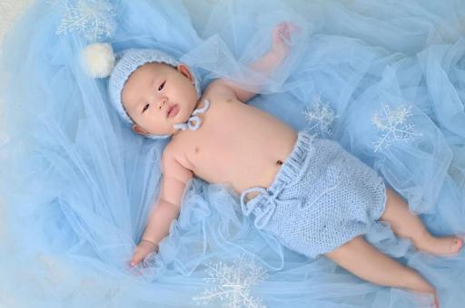 咸宁宝宝要不要穿袜子